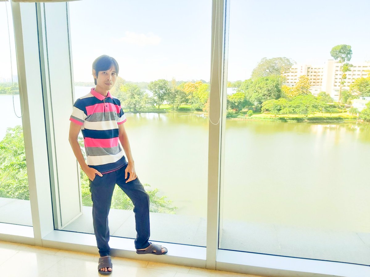 min_han_tar's tweet photo. လို​နေတာ အ​နွေးဓါတ်..မိုး​အေးလို့💦 https://t.co/yFo7QtibIg