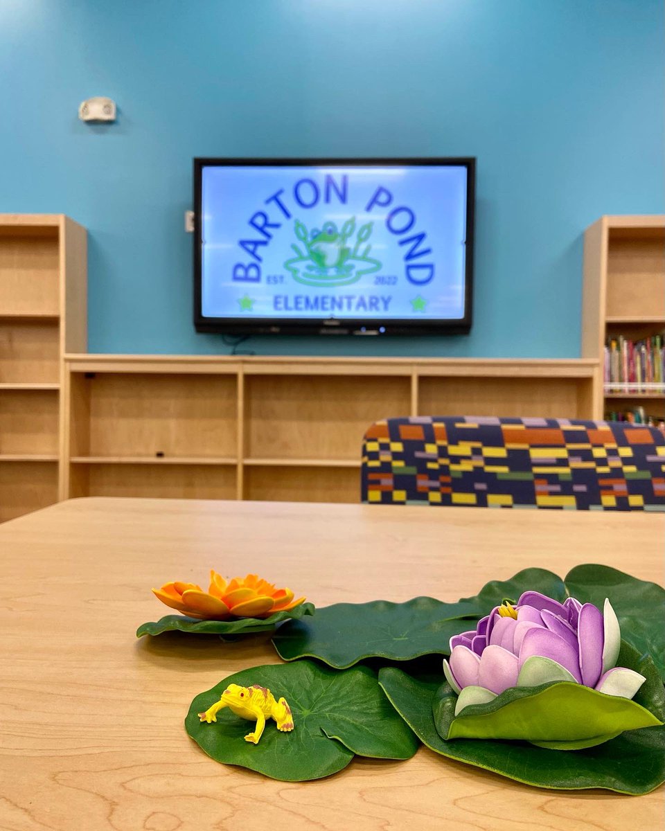 We’re here and ready for you, Barton Pond staff! Thank you for the beautiful welcome @bartonpondpta ❤️🐸❤️#BullfrogsLEAP