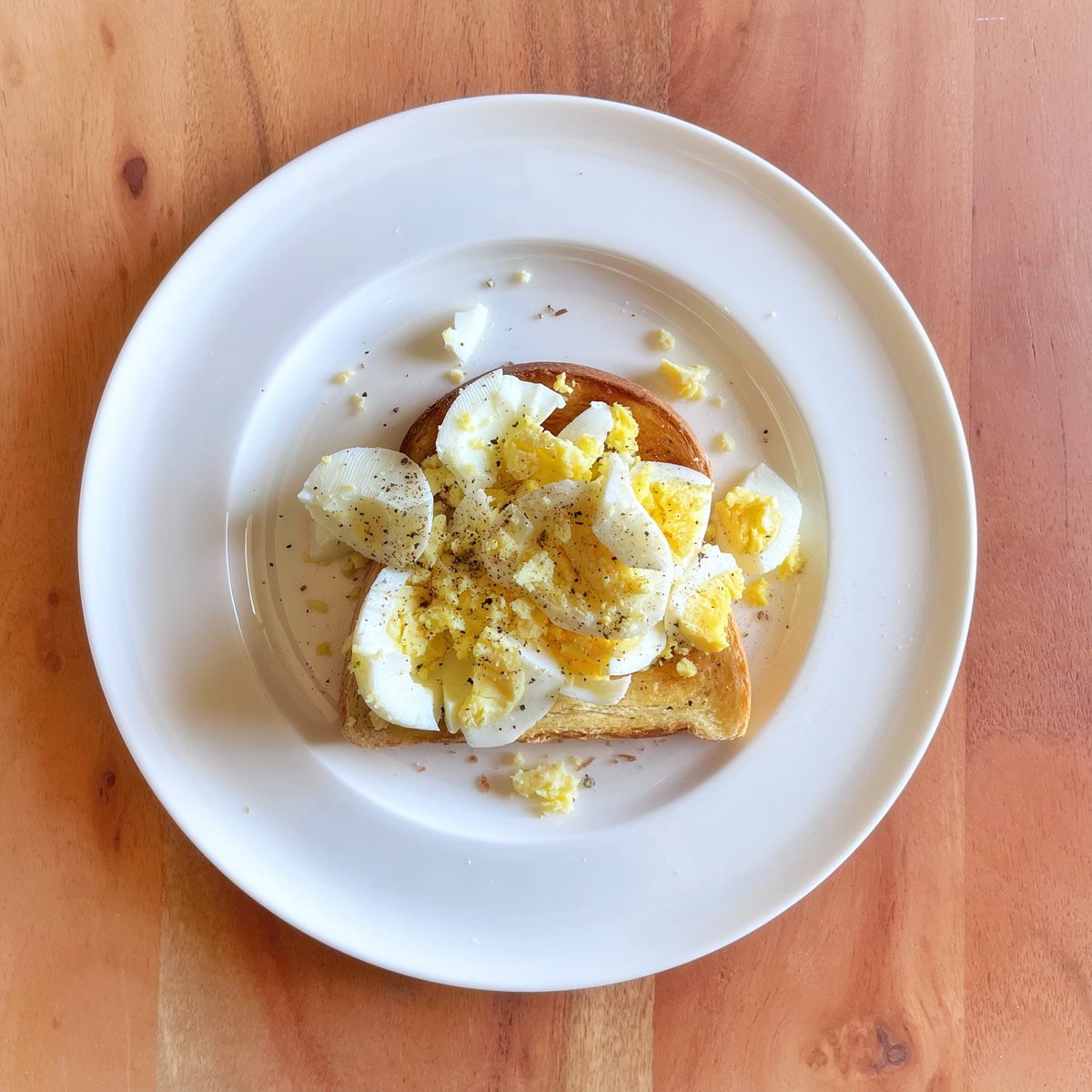 greg_gerla's tweet image. Hard boiled egg w/ toast. 
#simplefoods