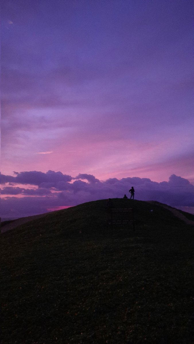 dehydratedpot's tweet photo. LOOK AT TODAYS SUNSET!!!!! https://t.co/0cEPnaxxER
