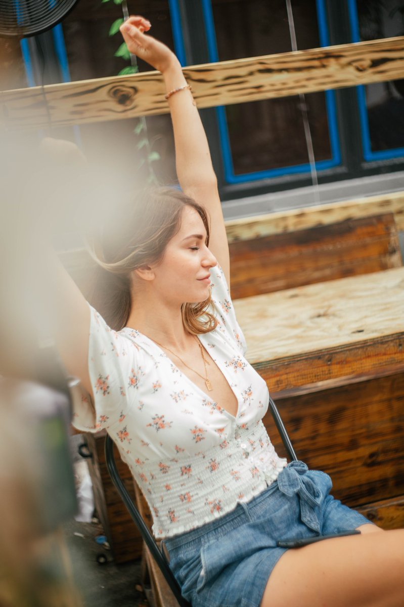 vanilla167's tweet photo. Hey there! My name is Mary, and I’m a portrait photographer https://t.co/Pp7fnnHUra