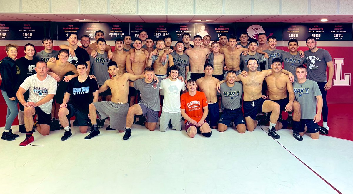 LockHavenWrstl's tweet photo. Great training camp with two former @LockHavenWrstl All-Americans @danneff and @kolat along with  @rippinronUSA 🇺🇸#TheRise 🦅 https://t.co/imAjk2gK5M
