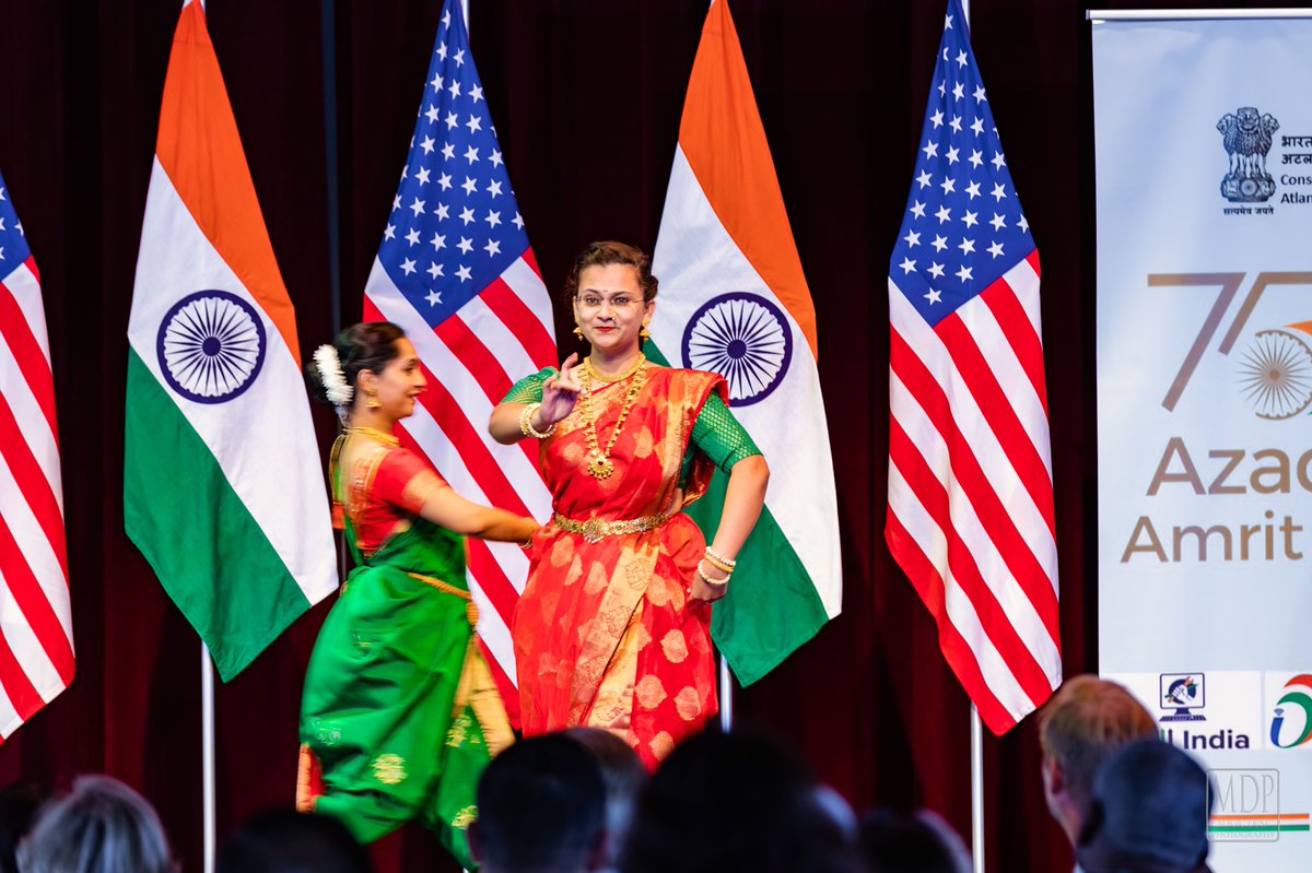 CGI_Atlanta's tweet photo. On the landmark occasion of #IndiaAt75, artistes of the Maharashtra Mandal #Atlanta mesmerised the audience with their performance at the Independence Day Reception 🇮🇳. #AzadiKaAmritMahotsav 
@MEAIndia 
@IndianDiplomacy 
@IndianEmbassyUS 
@PIB_India https://t.co/38Y79gcjQg