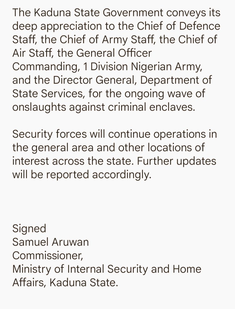 KDSG_MISHA's tweet photo. KDSG Security Update: Wednesday 17th August 2022. 

Clearance operations continue across the state. 

- Troops dislodge bandits' camp, rescue six hostages in Chikun LGA. https://t.co/UbRkwjAOdI