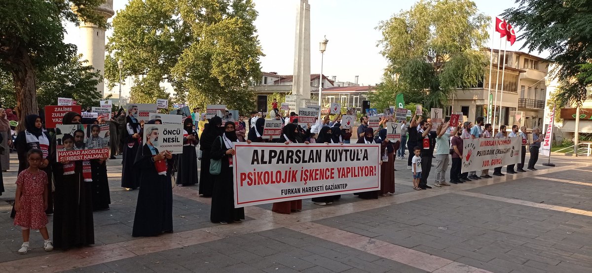 YETER ARTIK ❗

Tecrit insanlık suçudur, Hocamıza yapılan tecrit Zulmünden bir an önce vazgeçin.

Hocamıza ve kardeşlerimize yapılan haksız zulme karşı meydanlardayız!

Yeşilsu Parkında Basın Açıklaması gerçekleştiriyoruz.

#YeterArtık

Canlı Yayın:youtu.be/NcFk7a-W7ds