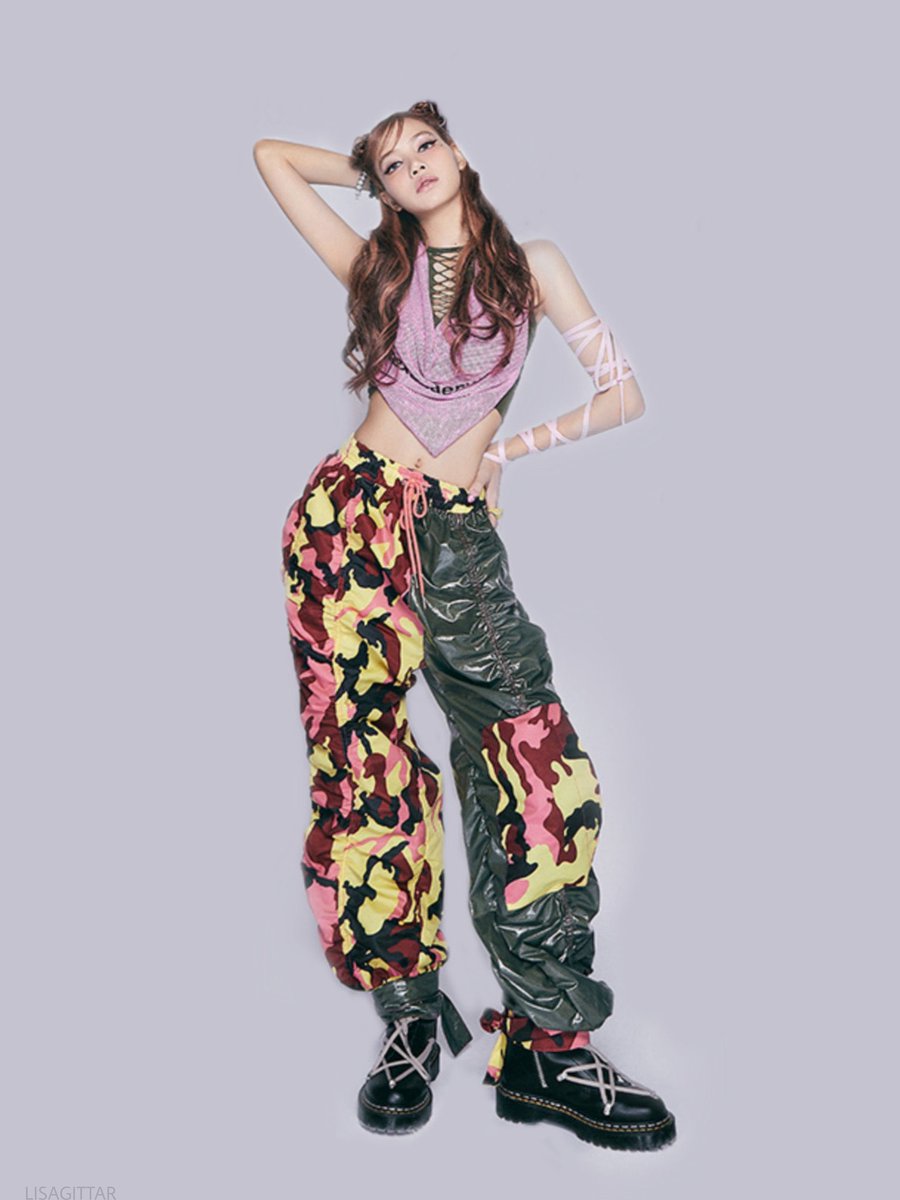 lisa pink venom dress Lisa's outfit gives off a “DANCE BREAK” vibe. Allow me to become delusional  once again 🥹 PINK VENOM D-1 #1DayToPINKVENOM #LISA #MONEY #LALISA