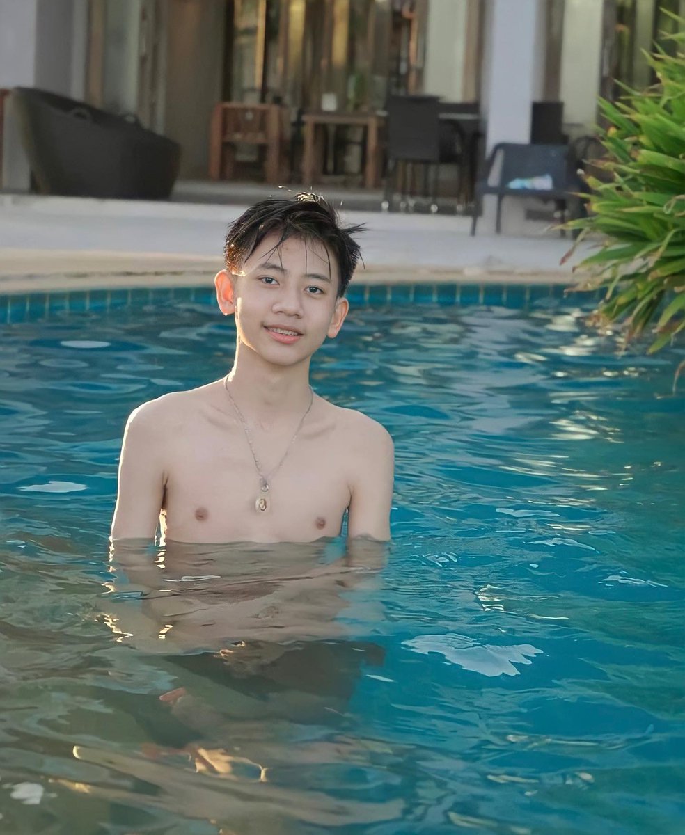 PayyaBes's tweet photo. มาเปหน่อยงับ https://t.co/btcnsuR27I