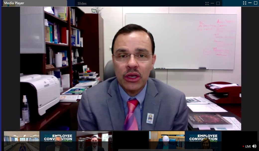 LFTechTeach's tweet photo. .@TCCollege Connect Campus President, Dr. Carlos Morales, shares his ideas about leadership on the panel. .@PresidntMorales #TCCConnect Surround yourself with people who are smarter than you. My take on that? #TheSmartestPersonInTheRoomIsTheRoom https://t.co/6fxLphK5Da
