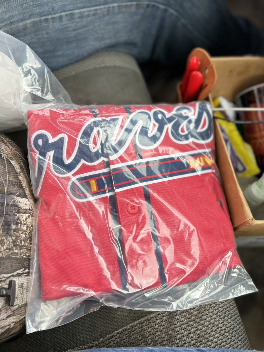 BadGuy_Andle's tweet photo. My niece doesn’t know much about baseball but she knows she loves @LieutenantDans7 so I got her a jersey #DansBae #ForTheA https://t.co/F3NXKa70Wq