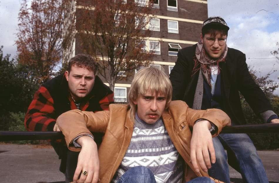 paulwall1970's tweet photo. This day in 1991 Nirvana recorded the video for Smells like teen spirit https://t.co/VuzEvjovxc