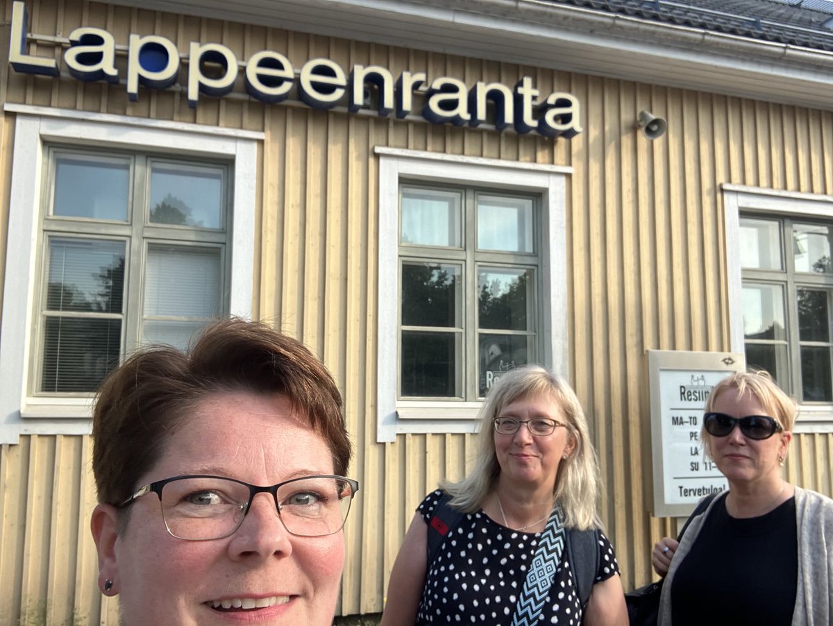Lappeenranta kutsui pitkästä aikaa, ihanaa❤️! Tiedossa on #työmarkkina asiaa ja ajatustenvaihtoa #työelämä asioissa. On täällä lämmintäkin. ⁦<a href="/LappeenrantaFi/">Lappeenranta</a>⁩ ⁦<a href="/AnneKiiski/">AnneKiiski</a>⁩ ⁦<a href="/OinonenSuvi/">Suvi Oinonen</a>⁩ ⁦@kuntatyonantaja⁩