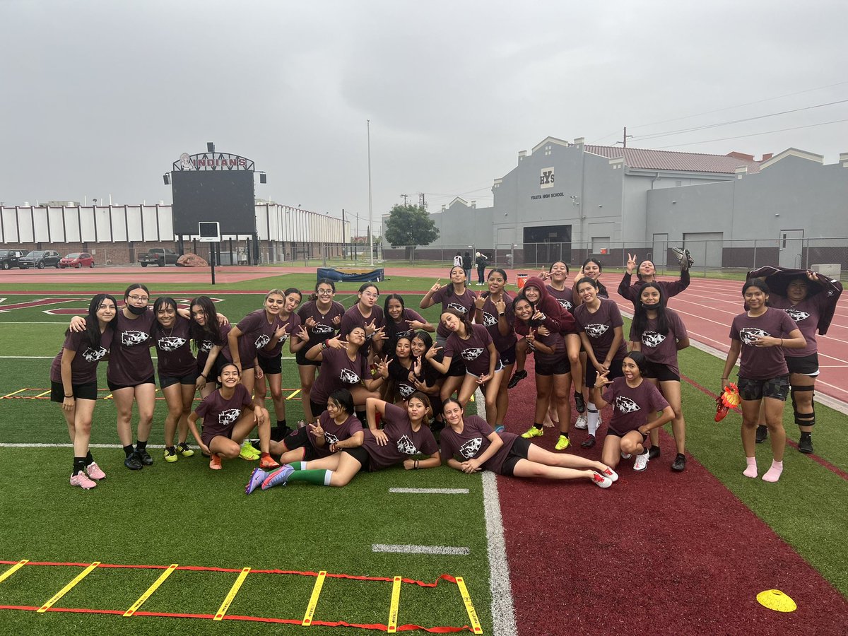 Ysleta_W_Soccer's tweet photo. Sure am a lucky coach! 💪🏼⚽️🥰@Ysleta_W_Soccer laying the foundation to great things to come🏆 @enevarez99 @Coach_EAvila @YsletaHS @YsletaSports @YsletaSports @LJ_Calderon_ https://t.co/f34MbhLWwF
