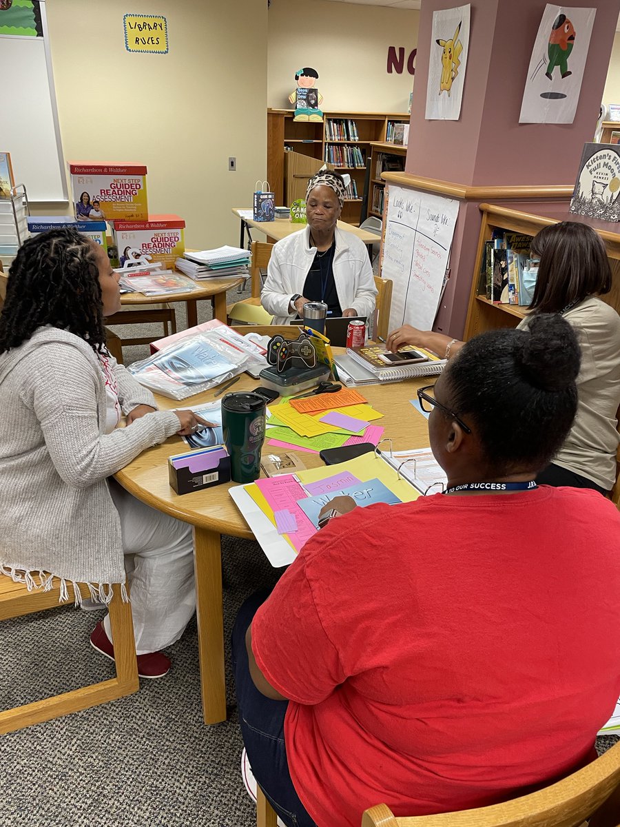 Erika Mahoney tweet media