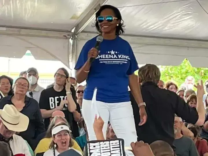 FriscoDemocrats's tweet photo. Join the #TurnCollinBlue coordinated campaign for a blockwalk featuring #HD61 candidate Sheena King @skingfortexas on Saturday, September 10. Hosted by @CollinDemocrat. Find out more and sign up via @LetsMobilizeUS: https://t.co/Q2qglBQpu9 https://t.co/PBtrqizMFj