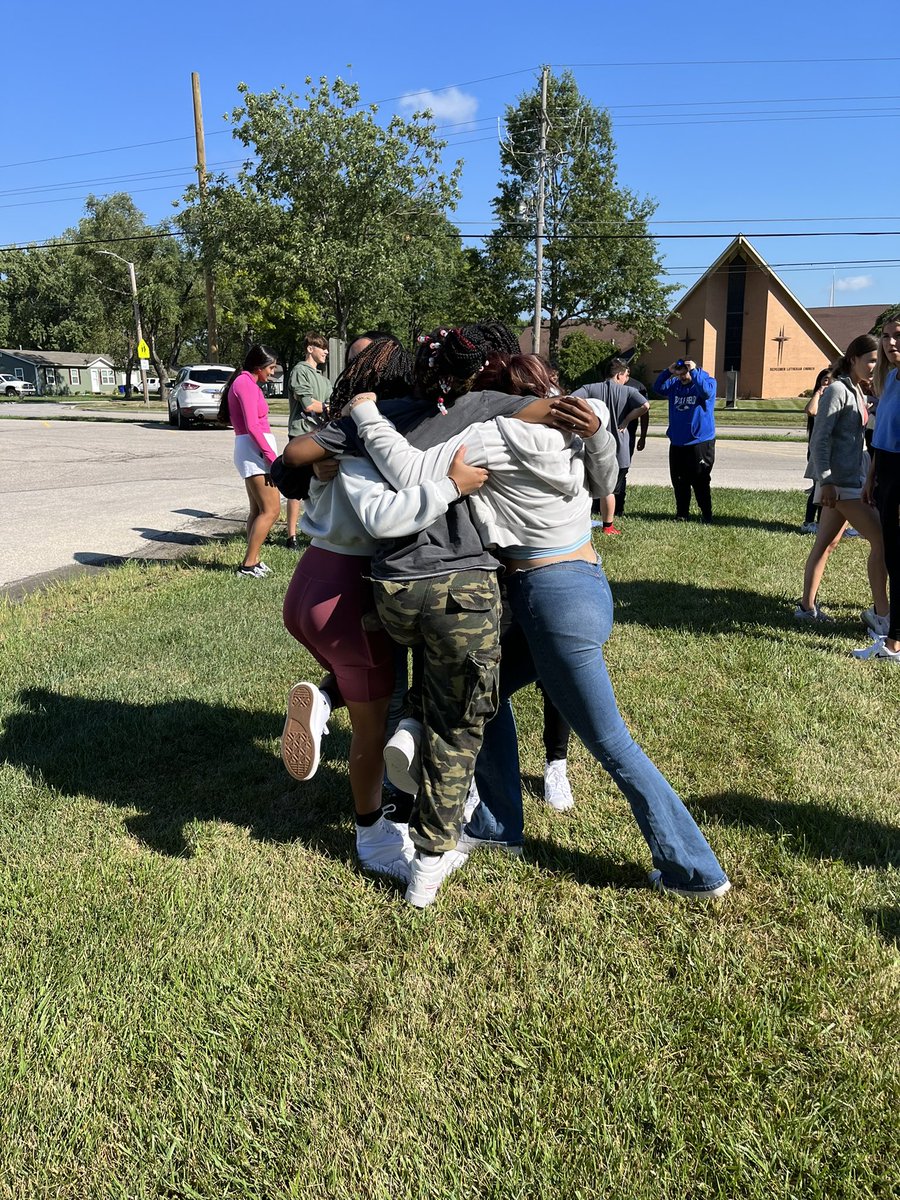 OATCElectronics's tweet photo. Team building at WDLC @RoadrunnersOATC Moments that matter😊 https://t.co/gBgbmJE7N8