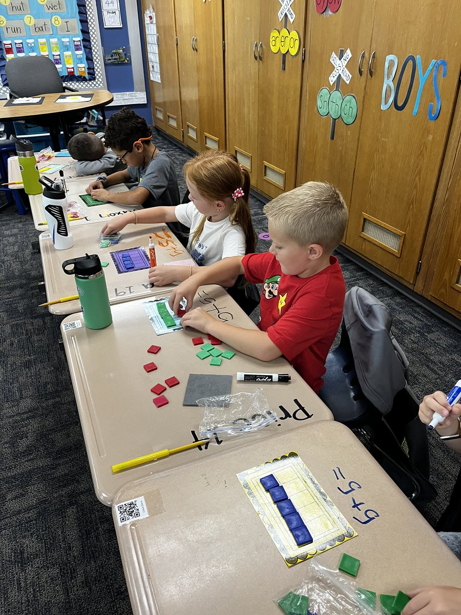 JMaynus's tweet photo. Reviewing how to show addition equations with 10 frames in math today! @ConverseElem https://t.co/KIflBl6UTZ