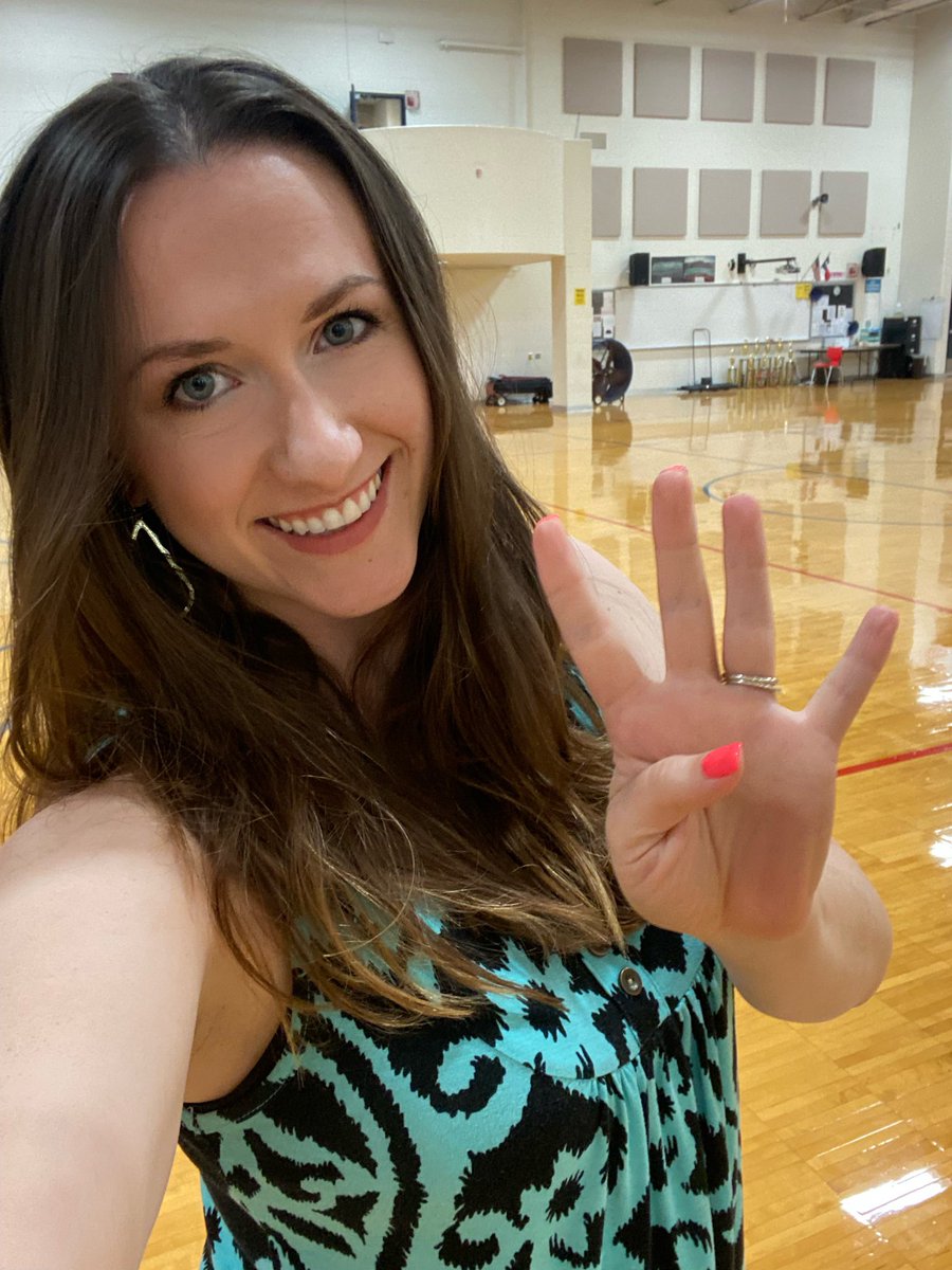 Senior (4th) Year here at <a href="/Grapevine_HS/">Grapevine High School</a> and it’s going to be a good one! 😁 LET’S GOOOO! Happy first day of school everyone!