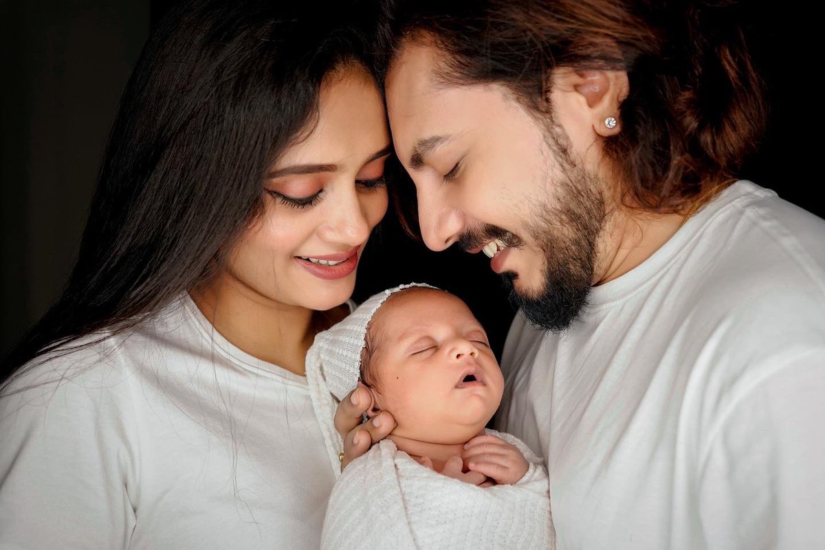 meeth_miri's tweet photo. Family #family #cute #love https://t.co/H9t1iqSlAU