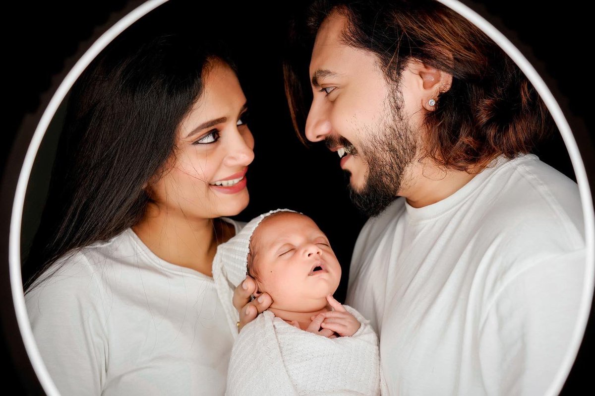 meeth_miri's tweet photo. Family #family #cute #love https://t.co/H9t1iqSlAU
