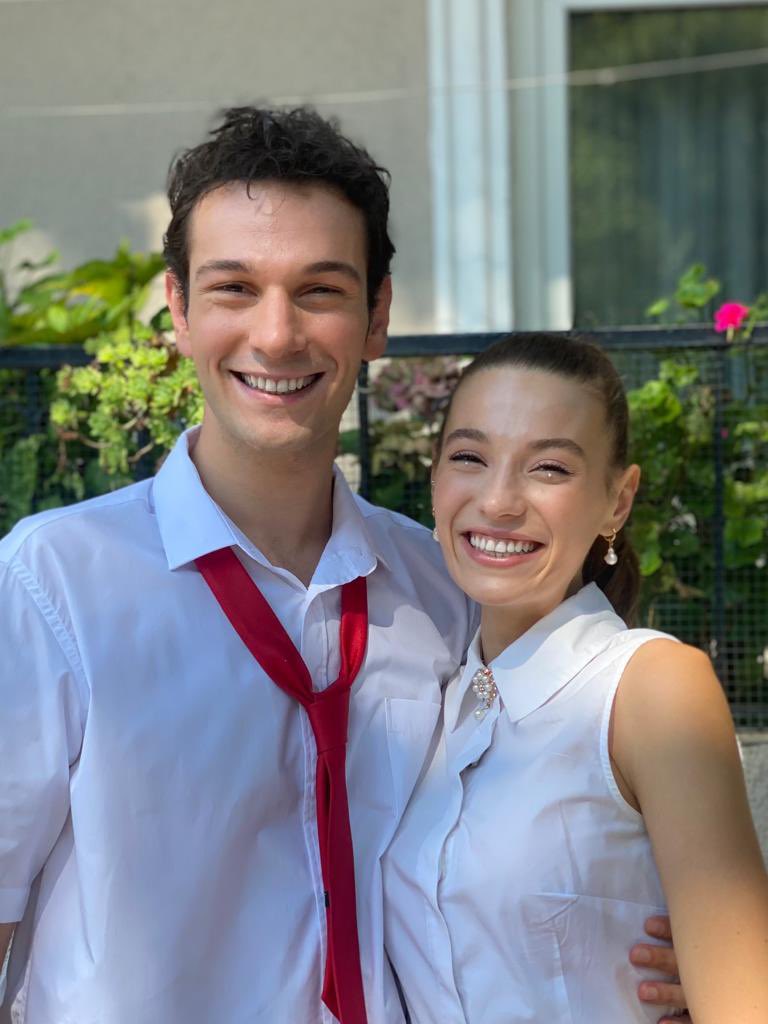 zeynepzavlak's tweet photo. Ay bunlarda varr canım çiftlerim #ZeyÇağ #MelOz #ZeyÇağ #HazOr https://t.co/UnkaLjmd7H