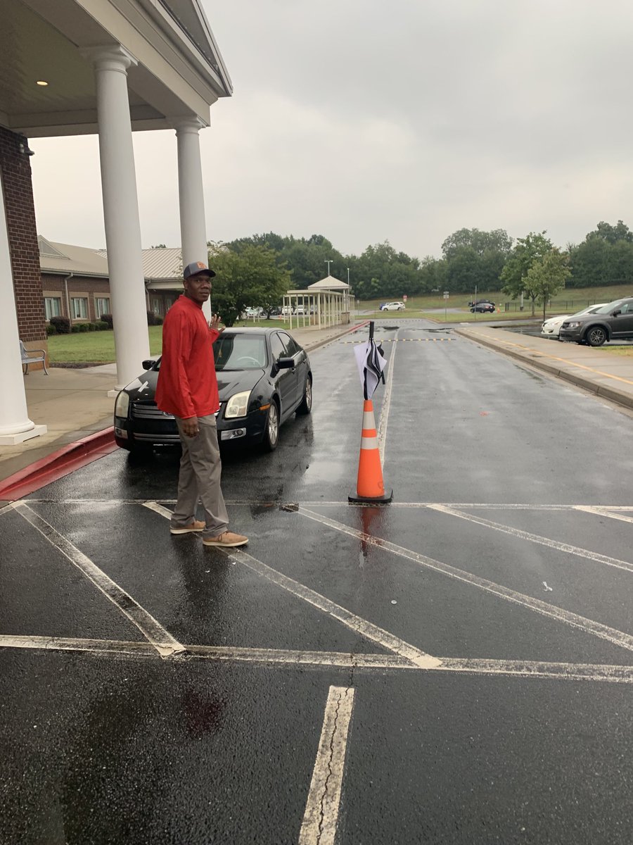 Great job with morning traffic, Mr. Noble! Clear lanes by 8:12! And thank you to our parents for your help with following our drop-off procedures! It helps with efficiency and safety!