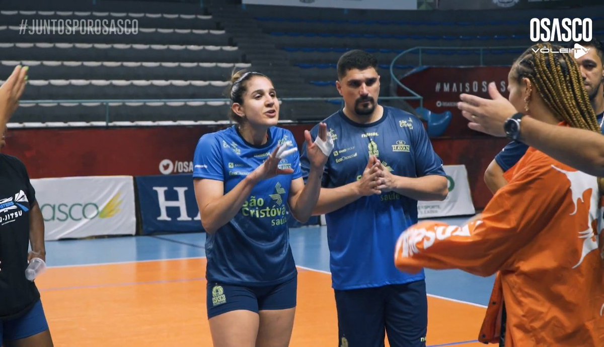 camibrait's tweet photo. SILENCIO TODO MUNDO, NATALIA COM UNIFORME DO OSASCO https://t.co/VHNtHRKpiG