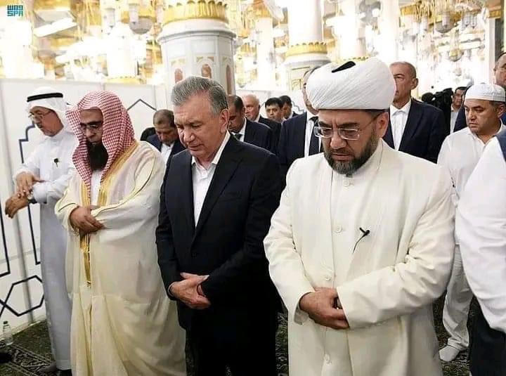 Бу суратларни кўриб, Алҳамдулиллаҳ дедик.

Аллоҳ ҳақда бардавом қилсин.

Ва суратларни кўриб, кимлар қандай аҳволга тушганини ўйлаб, шодлик икки ҳисса ошди.