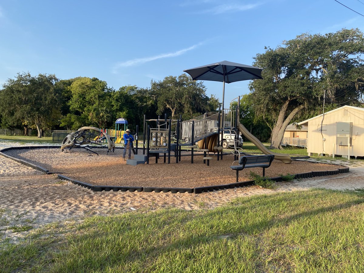 Kati Dyer tweet media