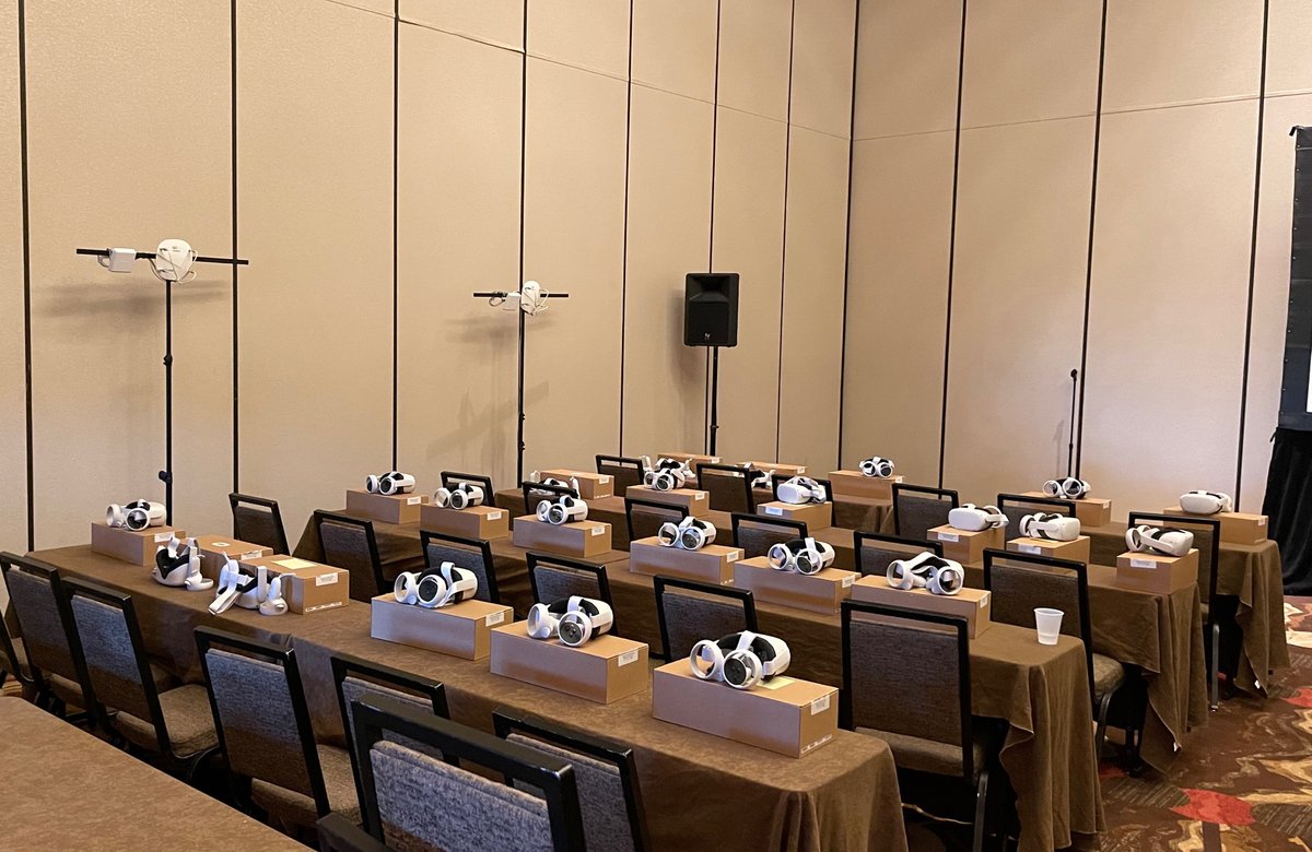 Ventev's tweet image. We&apos;re so excited to be a part of Insight&apos;s Mastery event. @InsightEnt #SolutionArchitects, be sure to stop by @Ventev for your headshot photo!

📷 from @OculusBusiness virtual demo
@jameslaurora23 @BillFrenkel @BobWahrenberger