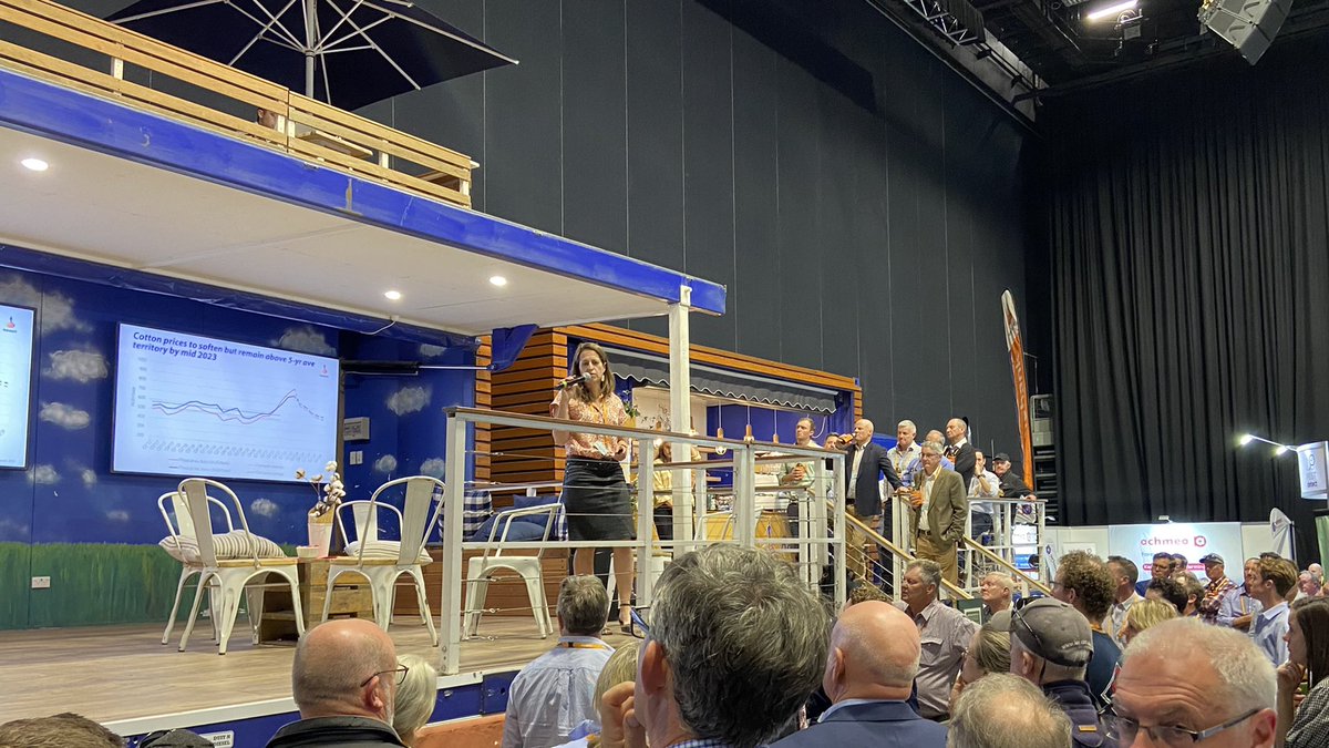 jimbohall's tweet photo. Always insightful and easy to understand industry update from @kalischgordon at #cotton22 on the @RabobankAU stand. Thanks for the drinks 👍🍻 https://t.co/108ZomTTSv