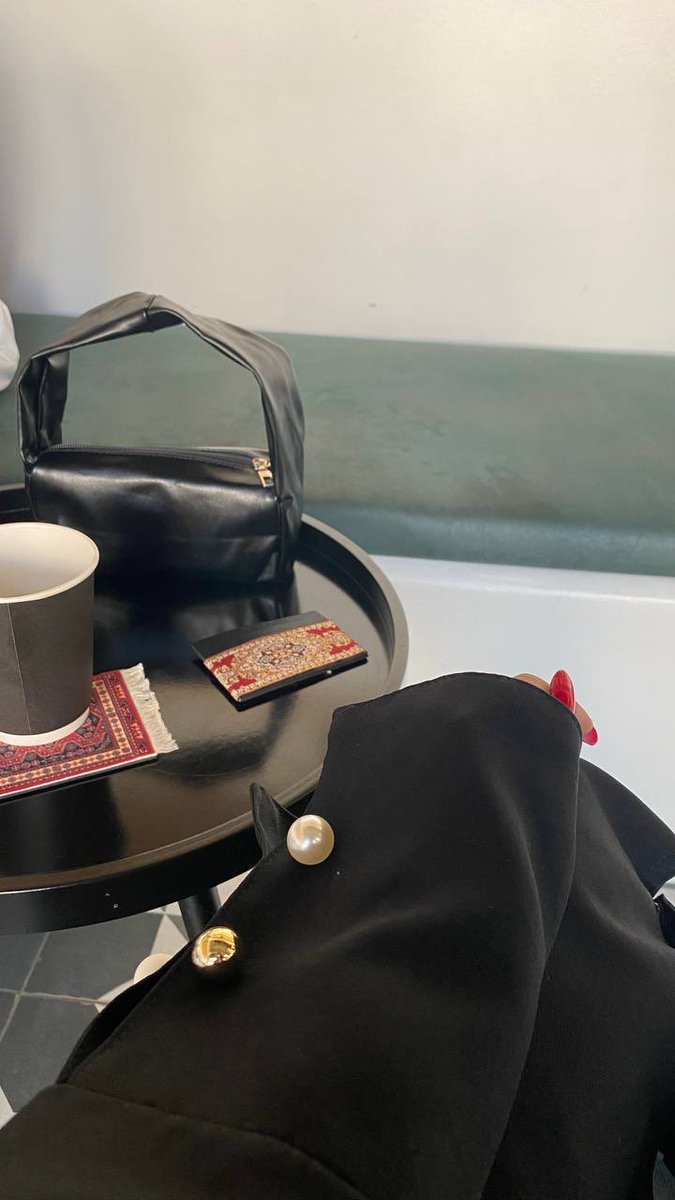 جيت أسلم عليكم🙋🏻‍♀️