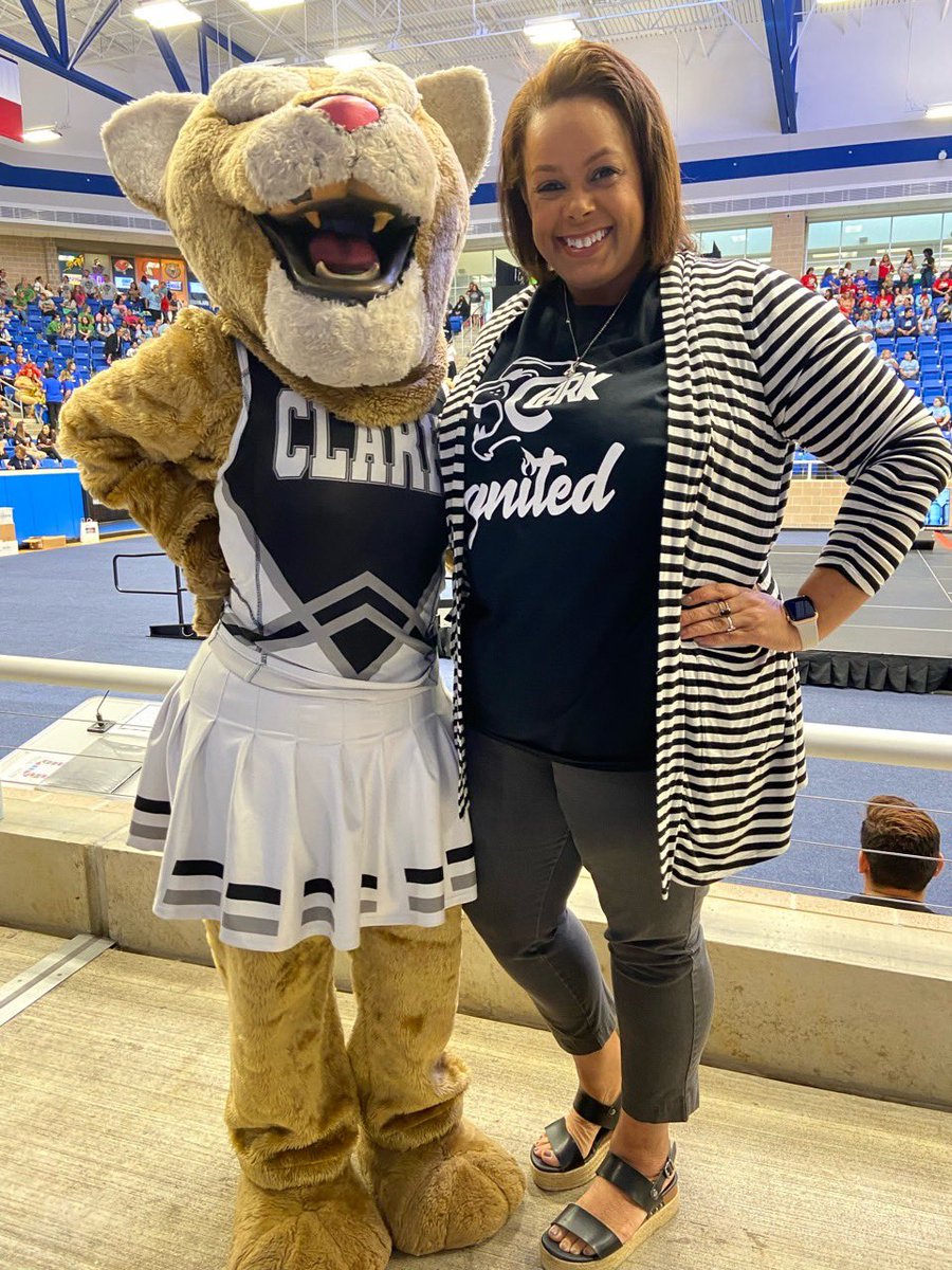 Our Director, Ms. Johnson, and our favorite mascot, TC Cougarette, felt #NISDIgnited this morning at #NISDConvocation2022! So #clarkproud of all the student performers and accomplishments from our campus. 🐾