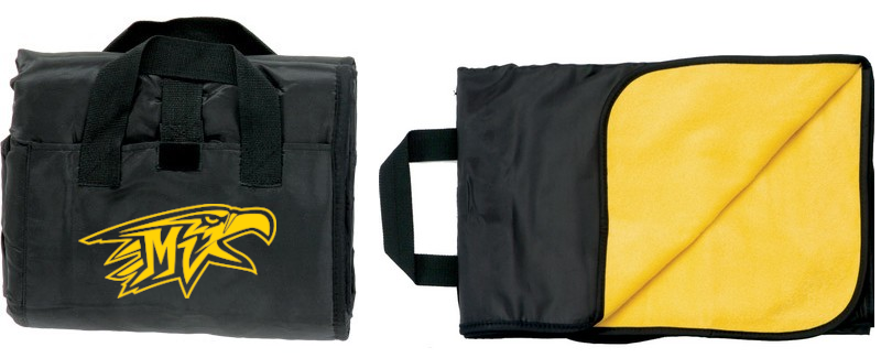 CozyCoverz's tweet photo. Back to school! Get your team off to a great start with our most popular fundraiser! https://t.co/o7LtYSvORp #backtoschool #blanketsrule https://t.co/8mfS1W1vC6