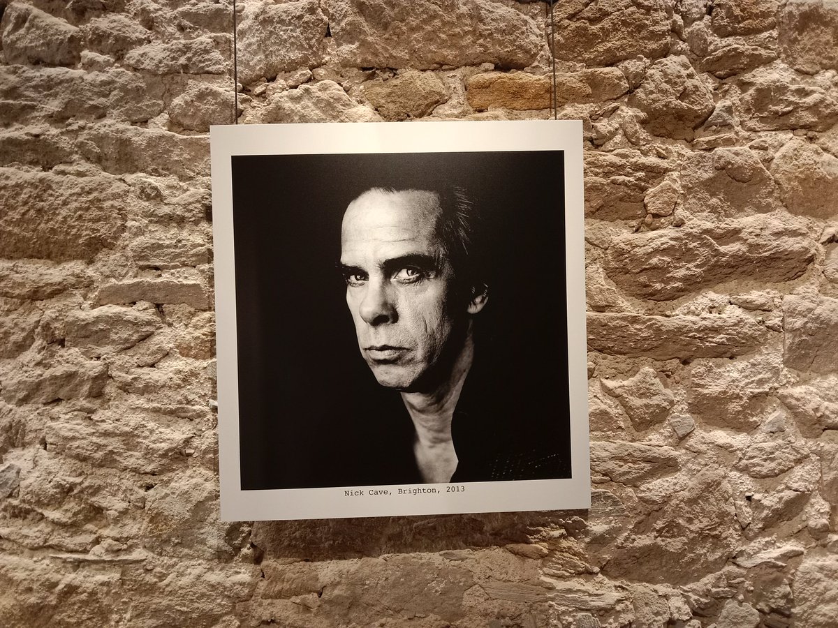 popisonfire's tweet photo. 📷 Superbe expo photos de Richard Dumas à voir @laroutedurock. Tour Bidouane avec Dominique A, Lou Reed, Étienne Daho, Nick Cave, Fontaines DC... Entrée gratuite.
#RDR2022 #routedurock #stmalo https://t.co/IFbx7w42H3