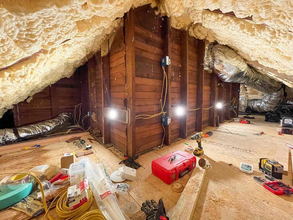 Side projects are fun 😂
•
Sure we may be working on restoring a few of our original windows. 
•
We are, in fact, preparing to begin a complete kitchen renovation.
•
We are gathering supplies and tools to reframe and re-deck our entire dock. 
•
Ye… instagr.am/p/ChXaWKHrzKo/