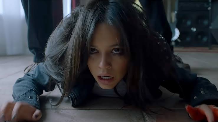 ortegarchive's tweet photo. JENNA ORTEGA THE OWNER OF HORROR GENRE. https://t.co/2Fvf60Mz7w