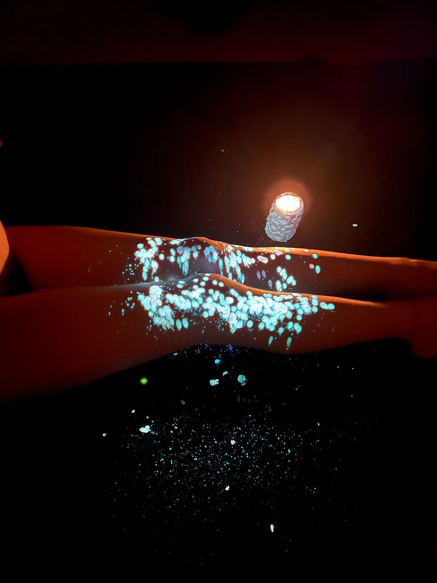 isS_WAY's tweet photo. 光 https://t.co/pTPPciJ4C5