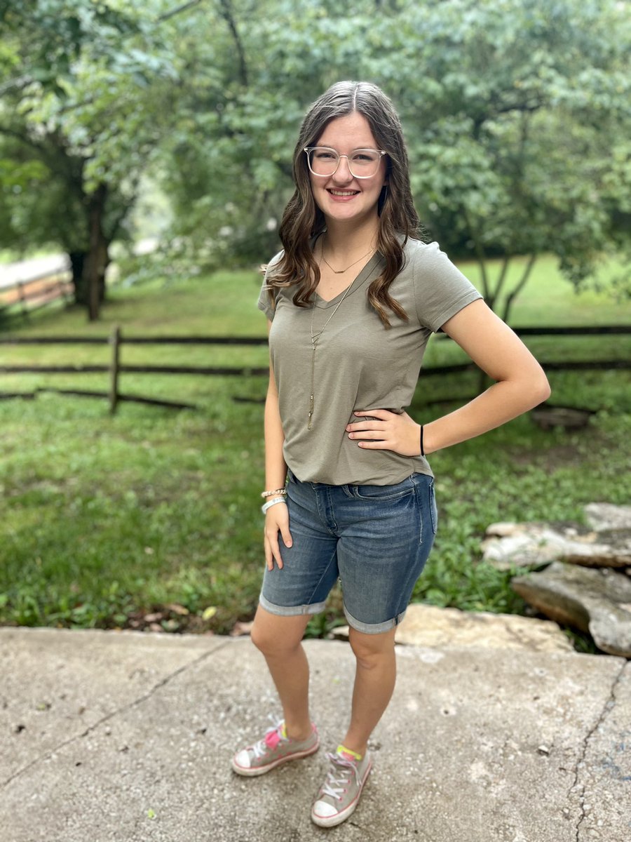 bmos's tweet photo. First day of school! Can’t believe I have all my kids in school. Let’s go!! Thanks to all the @bvschools teacher and leaders for teaching my kiddos. #B2School #B2SBlueValley https://t.co/bF2bOqqxbZ