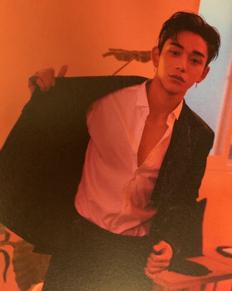 99SARCHVE's tweet photo. ladies and gentlemen … LUCAS WONG https://t.co/pRNh5MPPTc