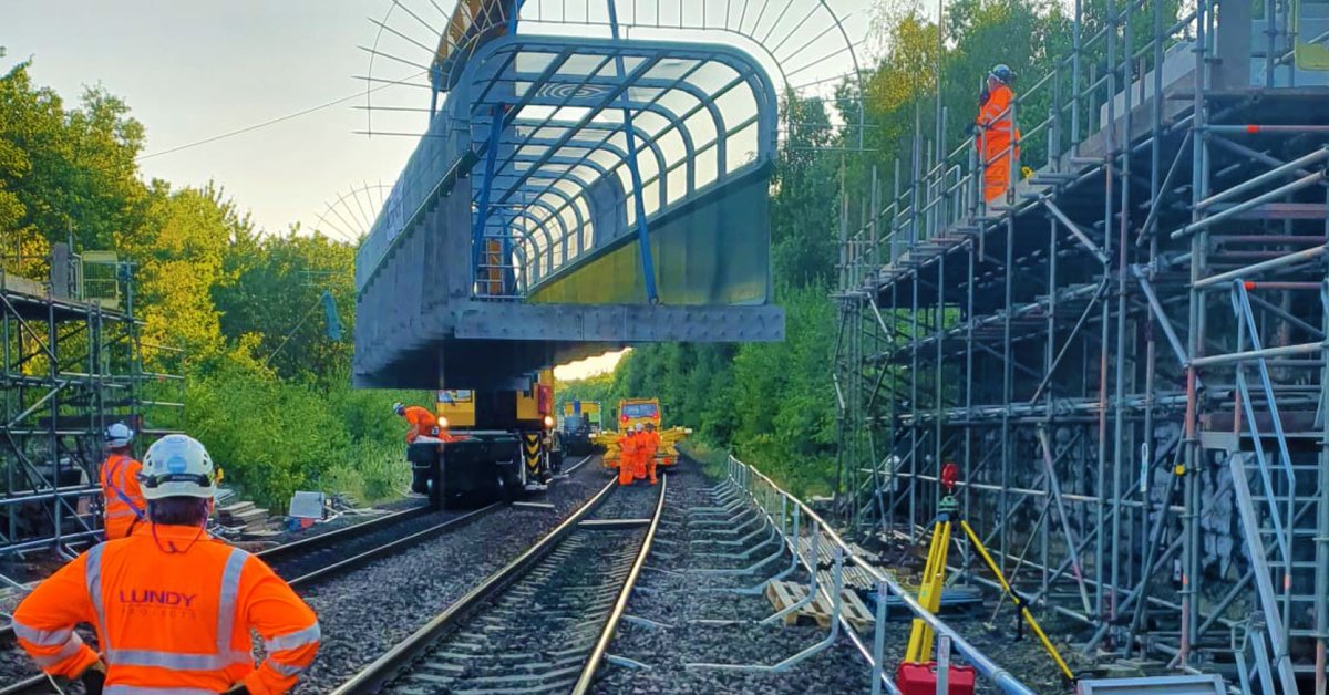 lundyprojects's tweet photo. 🚧 Bridging the Gap to Suit Our Client’s Needs!

 🌉 Following our #SteelFabrication for Fieldhouse Lane Footbridge #TeamLundy were on site to assist with the installation for @theTRUpgrade

 👷👷‍♀️ Working with @BAMNuttall, the shift was completed successfully, well done team! https://t.co/HnRYfnv8zs