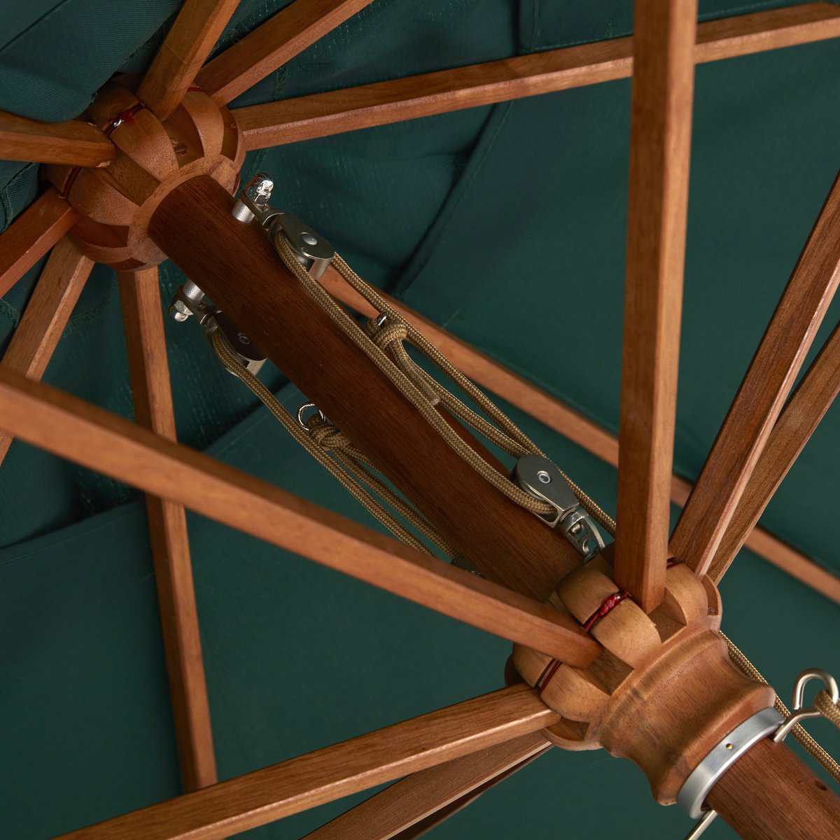 Have you ordered your parasol? We've got a selection of solid teak parasols, available in three colours; Natural, Blue and Green. Our parasols are made, using the traditional pully mechanism. 👉 zcu.io/SAZq.