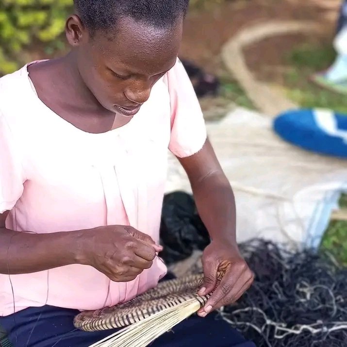 AssortedAfrica's tweet photo. In this changing world women are seen changing the narrative in entrepreneurship. Our programing deemed brings rural women together and enlighten them on crafts, value addition and businesses management to support thier families.These are some of thier products.
#orderfromthem https://t.co/UVZ72dwrB2