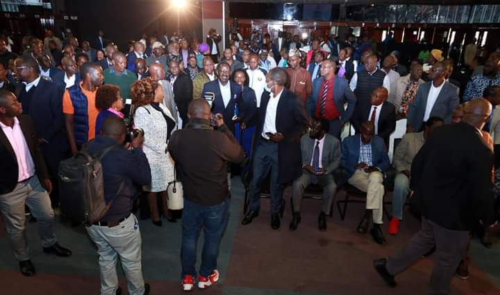 andrew_sunkuli's tweet photo. Joint @AzimioUmoja - One Kenya Parliamentary Group, Governors &amp; All County Elected meeting at the KICC, Nairobi chaired by H.E. Raila Odinga  Today morning. https://t.co/nRu9B48GO3