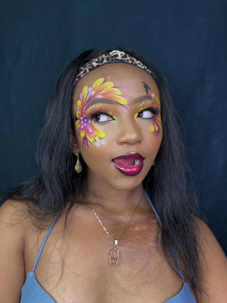 ilanakariukii's tweet photo. Since I’m getting a lot of new people on my page, I’m a makeup artist 👀 hmu for bookings 🫶🏽 https://t.co/YxoJD5UHNc