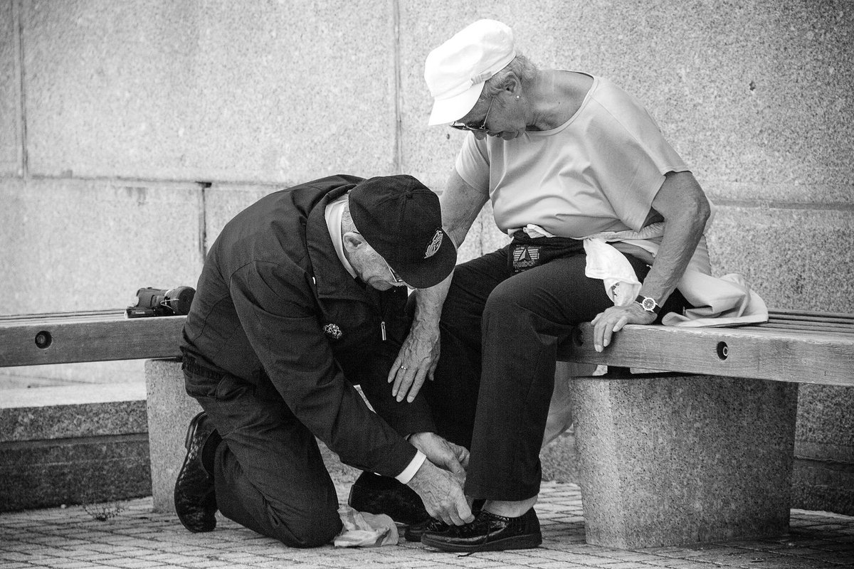 rmorafm's tweet photo. Envejecer con calidad es uno de los mejores favores que podemos hacernos a nosotros mismos.

Charo Calderón nos da consejos para hacernos mayores con cabeza y corazón en Buenos Días Mora.

¡Escucha nuestra charla!

https://t.co/ldP12IAr7O https://t.co/y08MsPKlpB