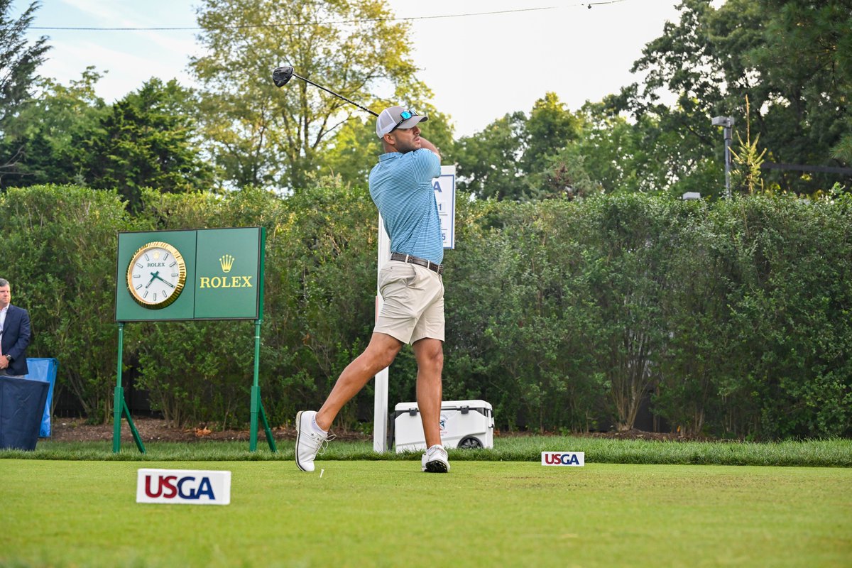 USGA's tweet photo. New Jersey native Mark Costanza sank a 25-foot birdie on his final hole on Tuesday to earn a spot in the 15-for-11 playoff that kicks off this morning on Ridgewood's 15th hole.

Follow the playoff 👉 https://t.co/LHixcqKL3y https://t.co/VxPmnF7UbO