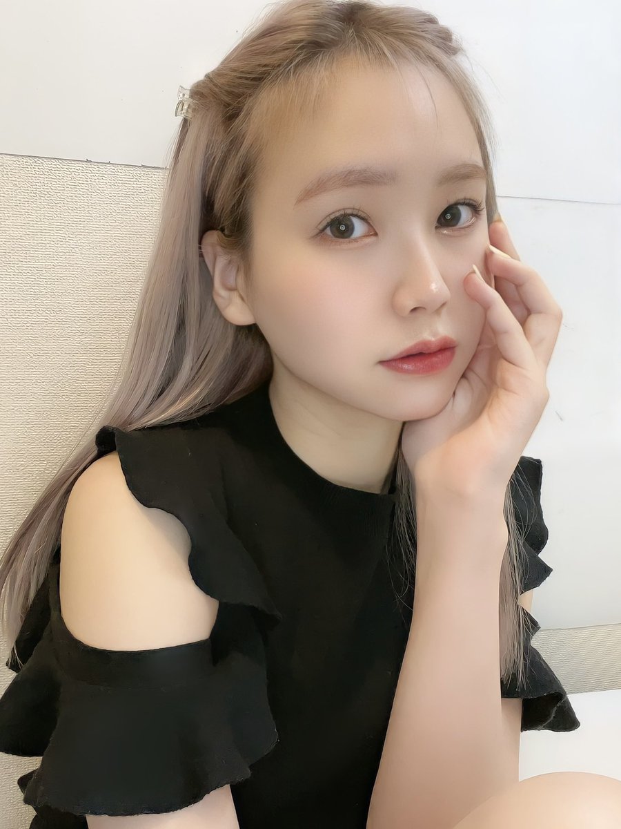 hnthnk0's tweet photo. ヘアクリップをゲットしたら
やりたかった髪型👧🏻🎀 https://t.co/joYbshYOnD