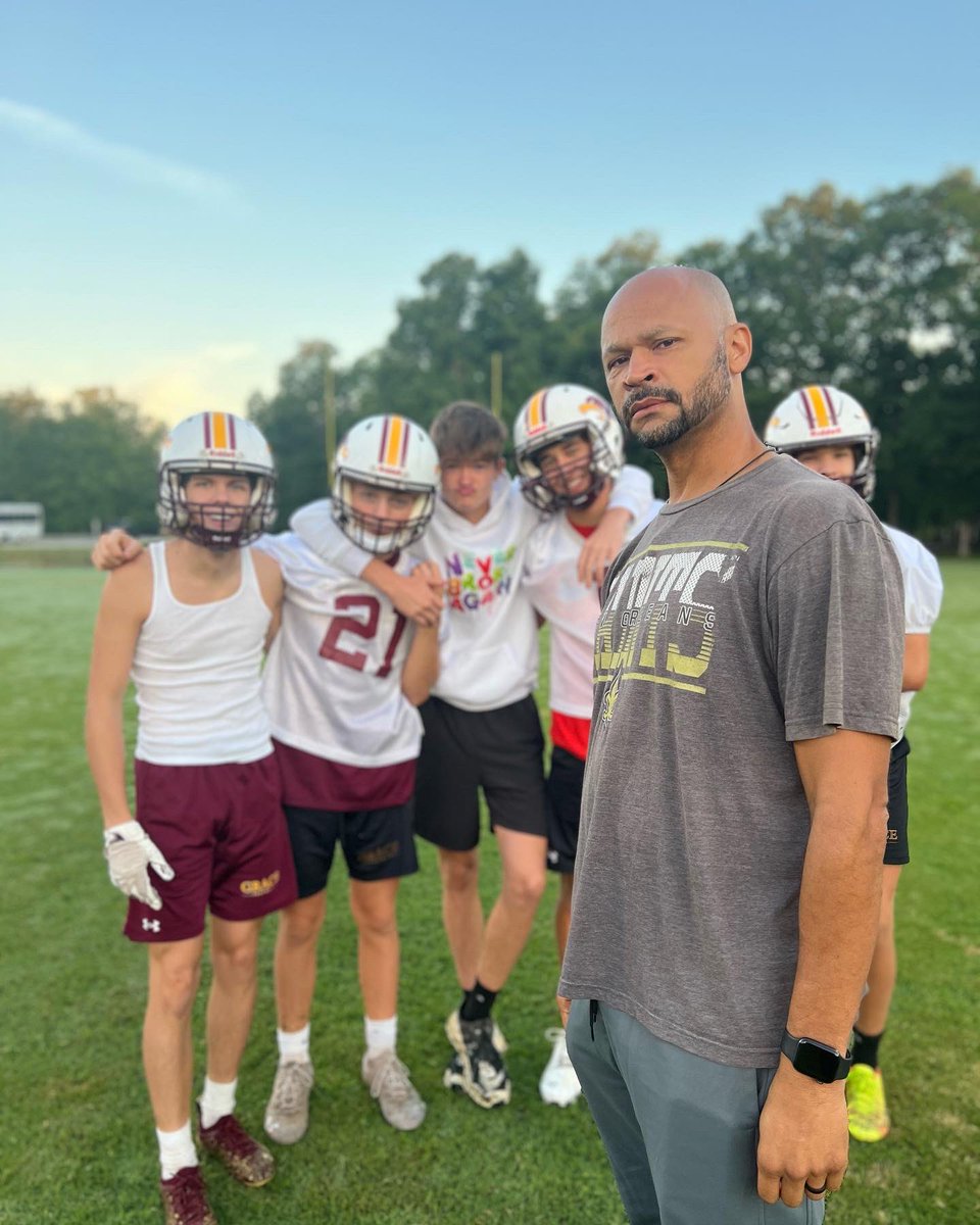 athletics_grace's tweet photo. Our HS Football team working hard this morning at Fort Bluff Camp on our US Retreat!!! 🏈🦅💛
#graceacademyretreat
#fortbluff
#upperschoolretreat https://t.co/hNTU6aUQDp