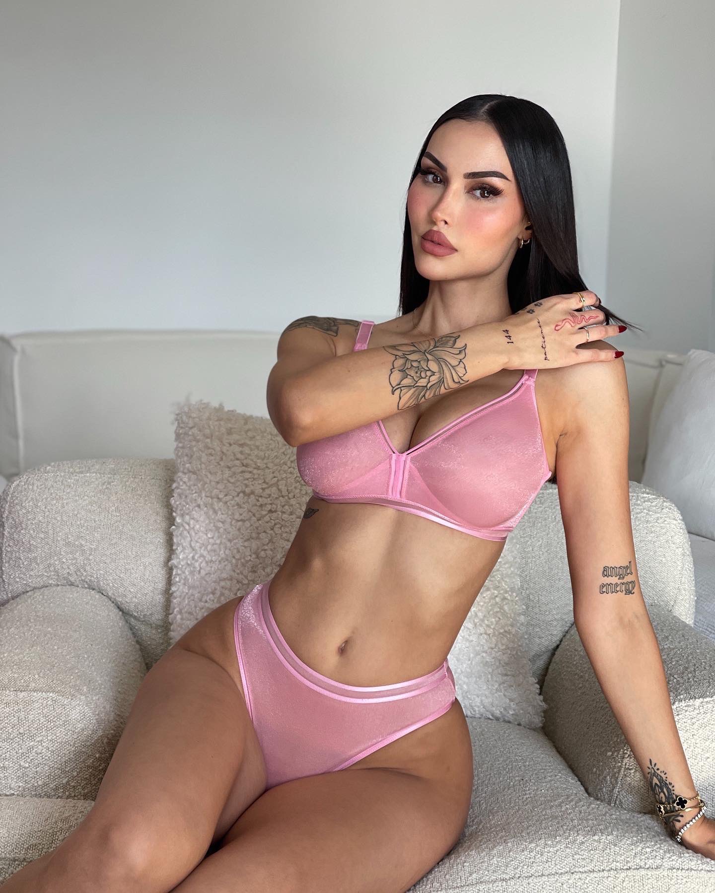 Annelese Milton on Twitter: "💖 Be the light https://t.co/ZqAqK8rT2j