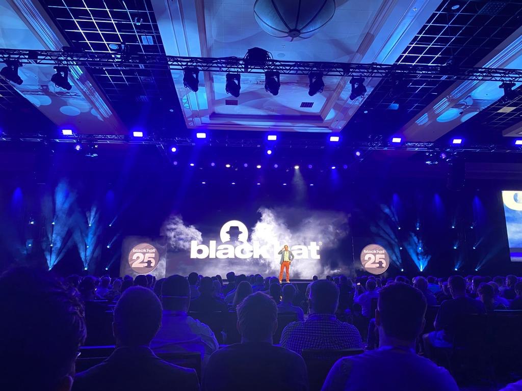 siber_vatan's tweet image. Siber Vatan @siberyavuzlar takımımız “VulnLab” projesi ile uluslararası hacker konferansı olan Black Hat Arsenal&apos;a katıldı. Bizi uluslararası arenaya taşıyan @dijital ve @siberkume ye desteklerinden dolayı teşekkür ederiz. 

#Gençİstihdamı

@TCSanayi @KalkinmaAjansGM @TCBAKKA